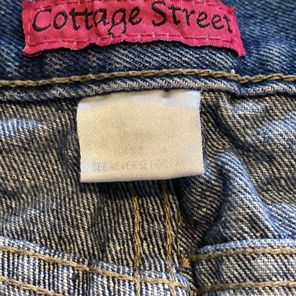 Cottage Street Women’s Jeans - Picture 6 of 7